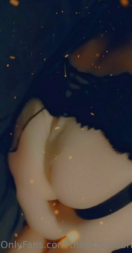 thekinkyzebra modèle érotique images