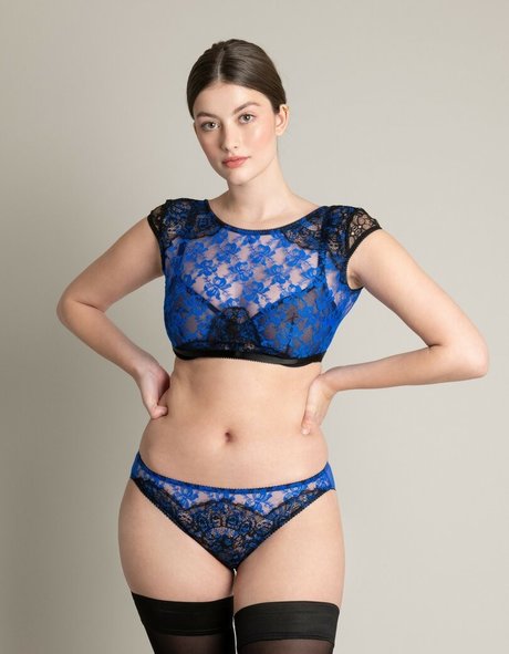 Ellie Weston modèle artistique galeries