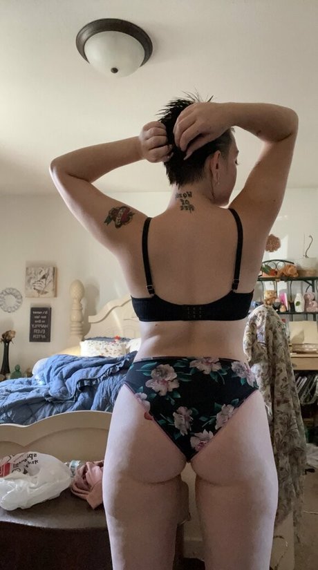 sweetlildarling modèle érotique image