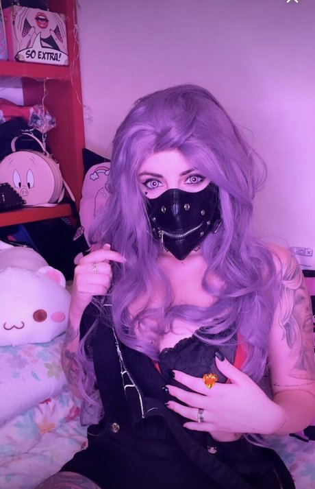 xScammy modèle sexy photos