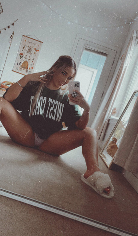 taylorsatomi meilleure star du porno img