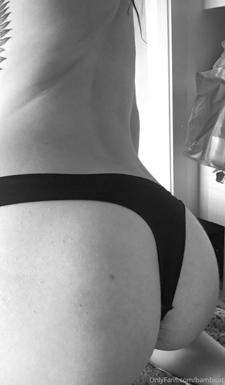 bambicat modèle sexy photos