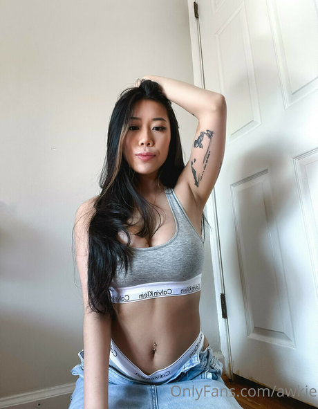 Awkie nus de stars du porno images