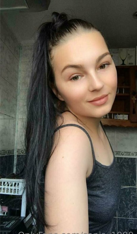 sonia 1999 star du porno nue photo