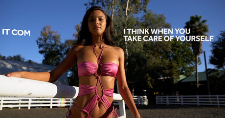 Lais Ribeiro modèle de sexe archive