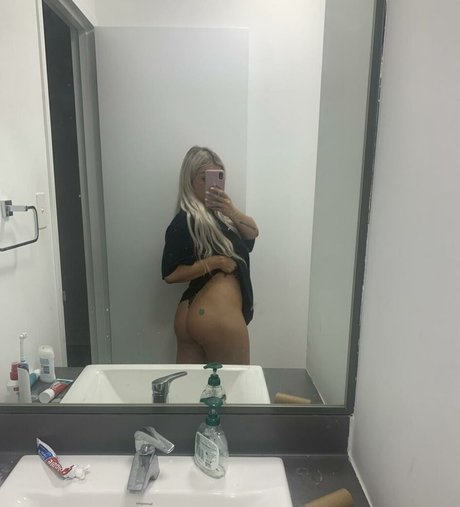 Ava Jade star du porno parfaite photos