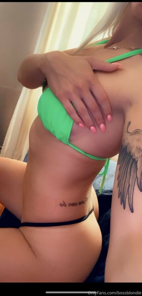 bossblondie étoile sympa img