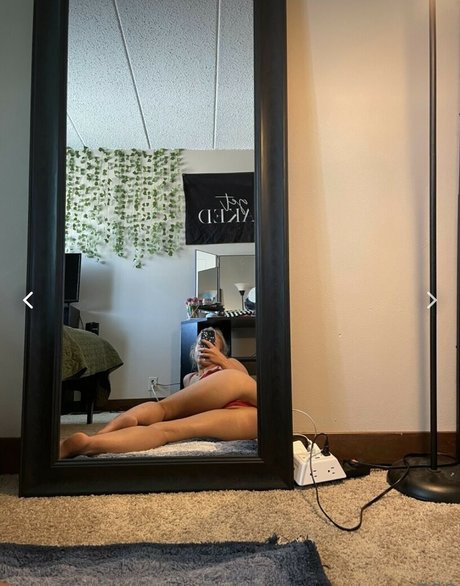 mae 222 xxx star du porno collection