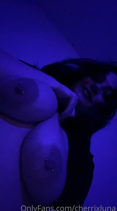 cherrixluna actrice pornographique photos