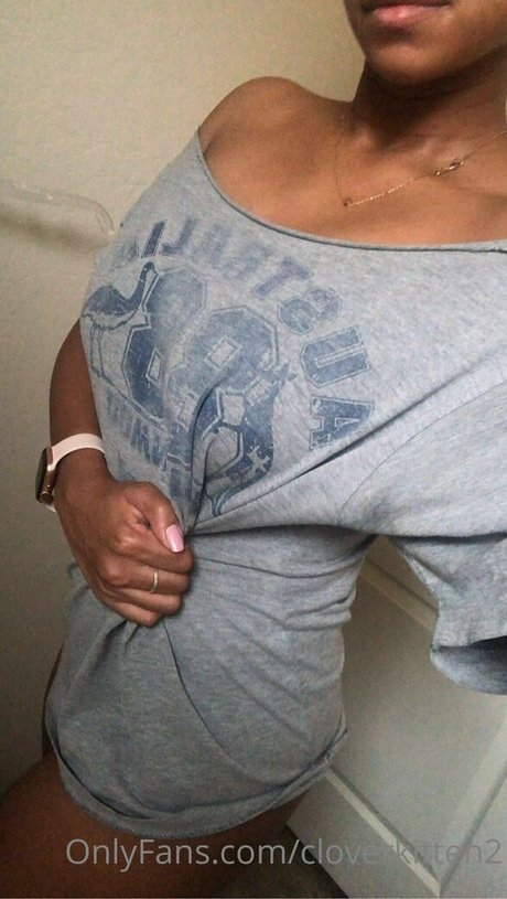 cloverkitten2 étoile chaude galerie