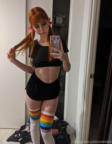 theshaecelestine joli modèle image