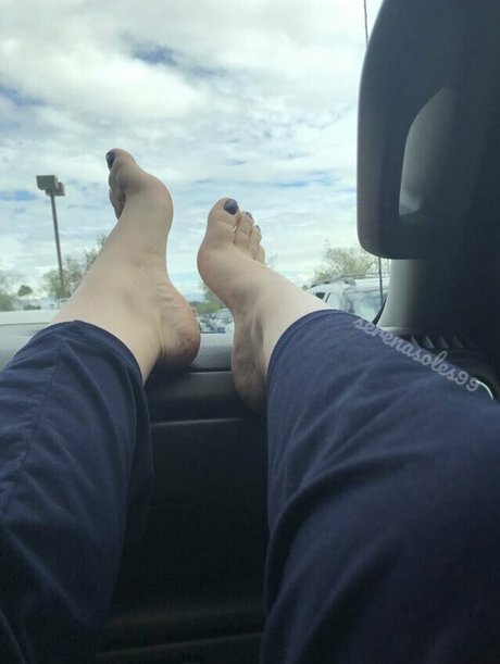 serenasoles99 modèle porno photos