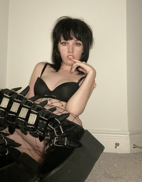 commandermars modèle joli des photos