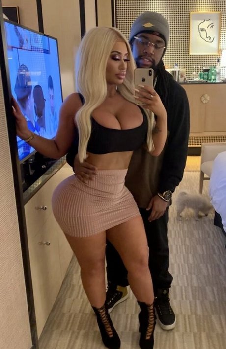 mssnewbooty actrice pornographique image