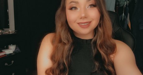 kittykimxxfree modèle chaud des photos