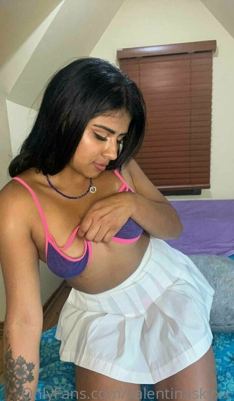 lunettes pour adolescents onlyfans nue en haute qualité image