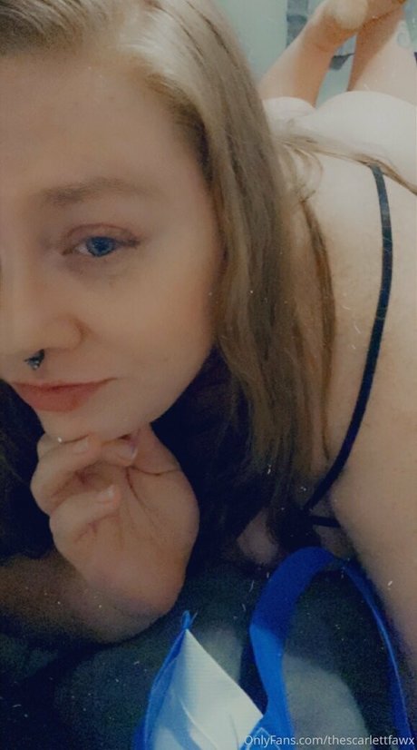 thescarlettfawx actrice artistique photo