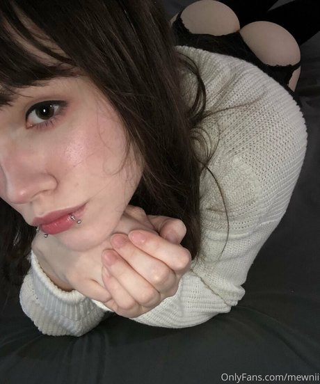 Mewnii haut modèle photo