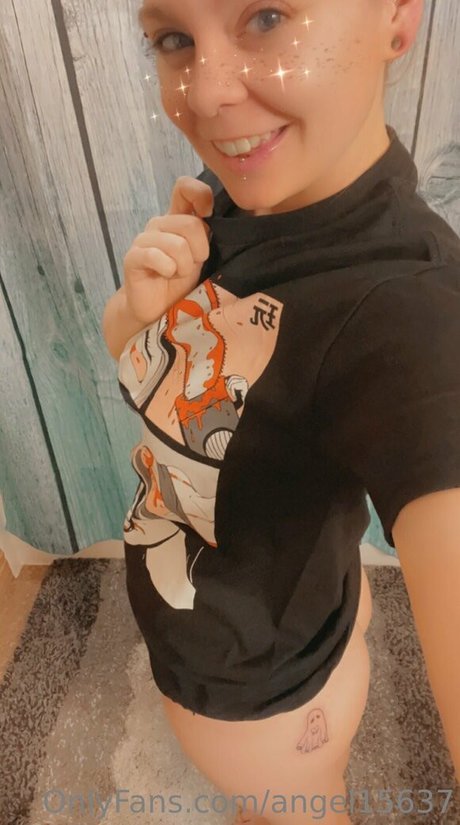 angel15637 actrice artistique des photos