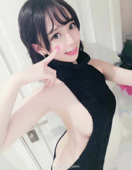 real__yami actrice sexy collection