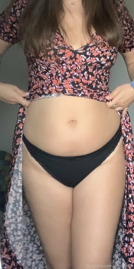 ébène maigre onlyfans assez gratuit photos