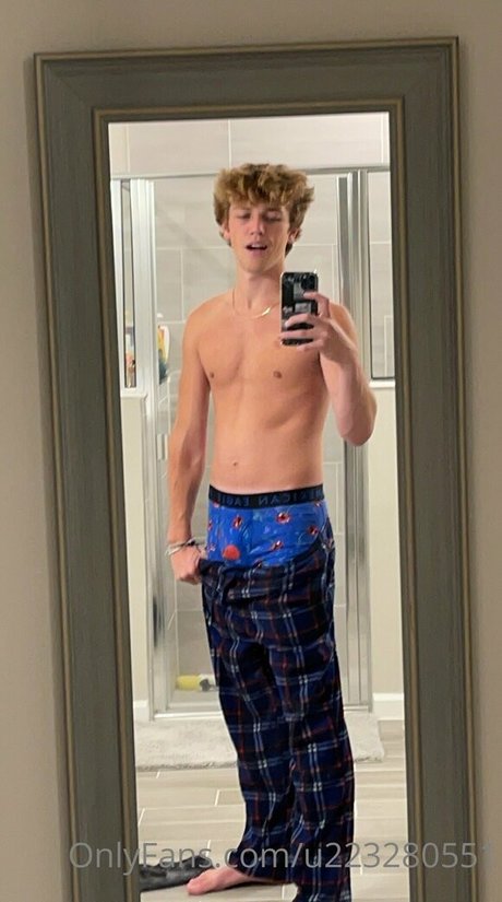 karsen scott actrice nue galeries