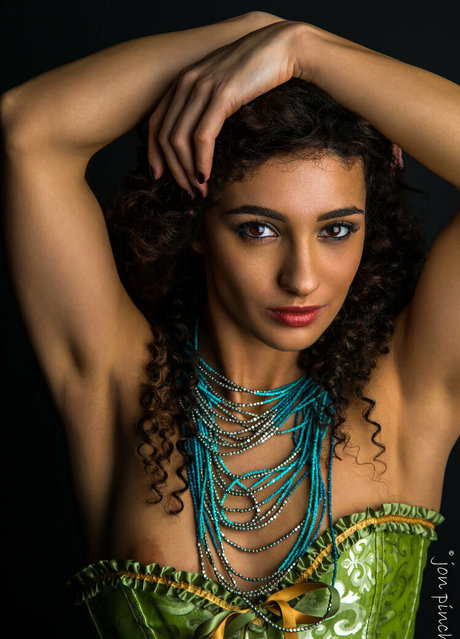 Mischkah Scott star du porno de haute qualité image