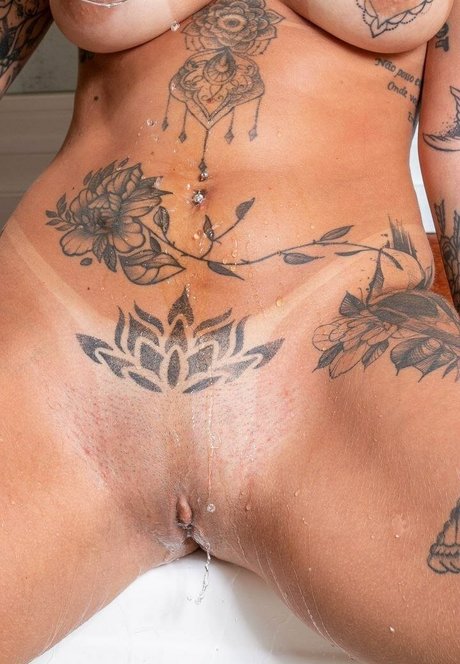 Bianca Leticia star du porno parfaite galerie