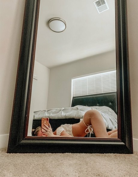 creampie transexuelle uniquementfans sympa xxx image