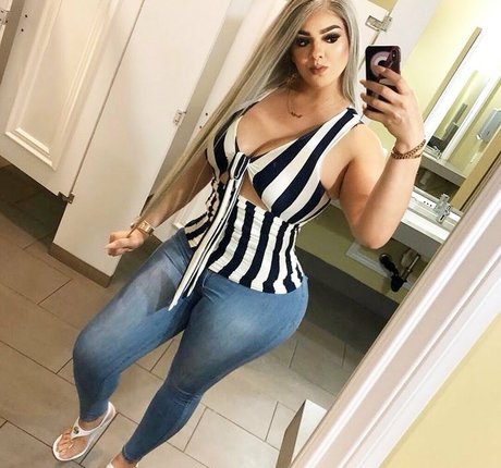 Graciela Montes star du porno exclusive photos