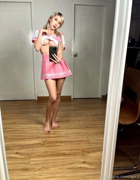 Apr il modèle érotique des photos