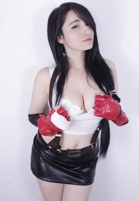 HeyShika actrice chaude image