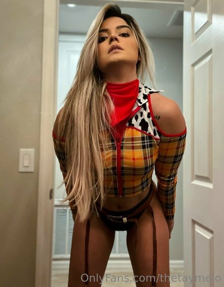 Tay Melo jolie actrice photo