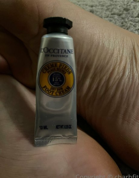 charbfit actrice photo