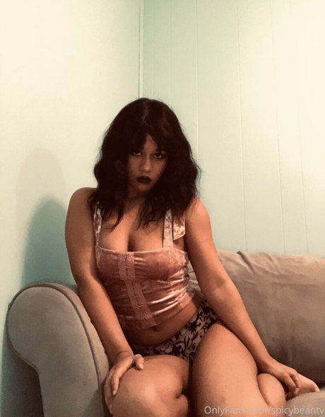 spicybeantv actrice chaude galeries