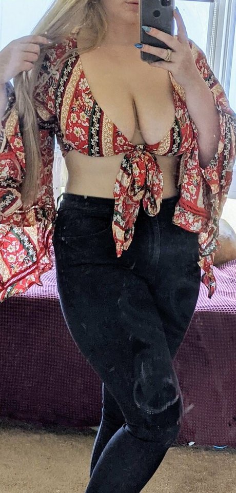 maman pipe onlyfans art érotique archive