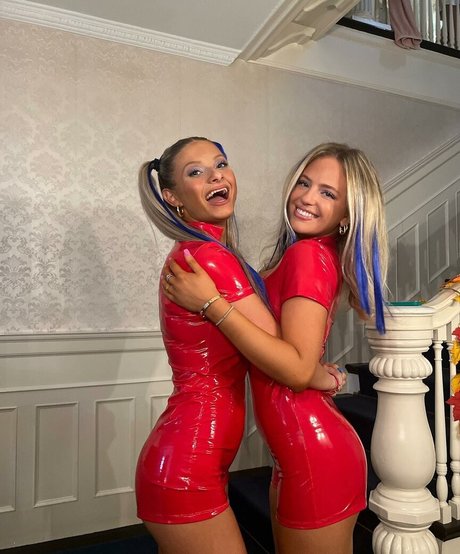 Ashley Hackel modèle nu photos