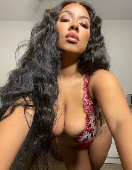 spoiledlayla jolie étoile archive