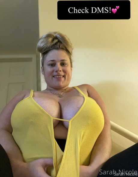 luvmeonlydoll étoile érotique collection