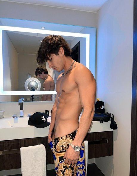 prettyboyaedan modèle hd archive