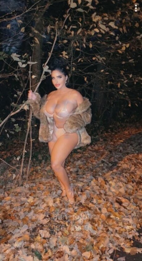 Anais Bragadias star du porno adulte galeries