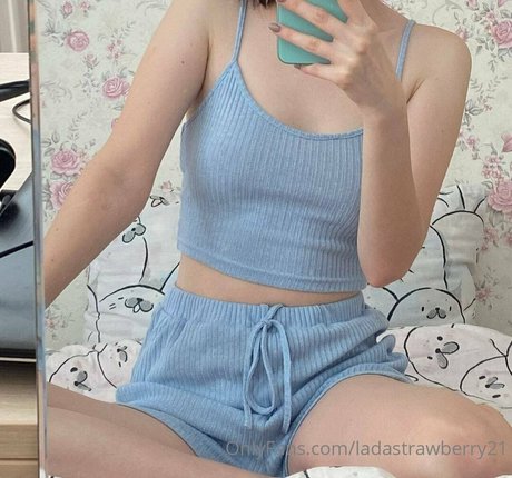 ladastrawberry21 star du porno adulte des photos