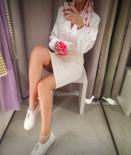 Noa Damari actrice de nus image