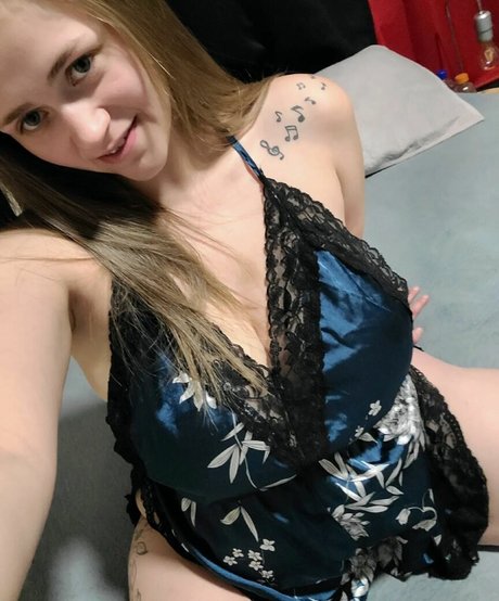 Ivory Ray xxx star du porno archive