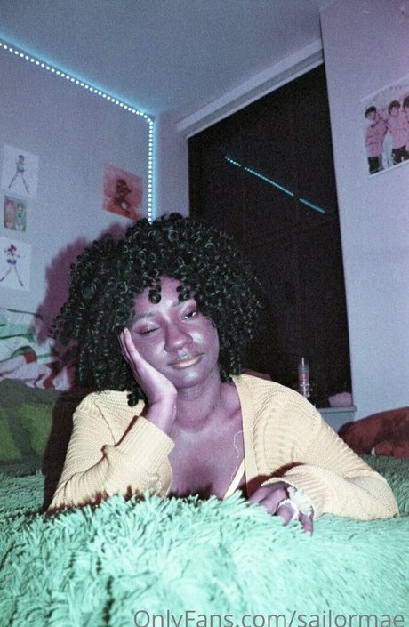 pom-pom girl nue onlyfans xxx jolie image