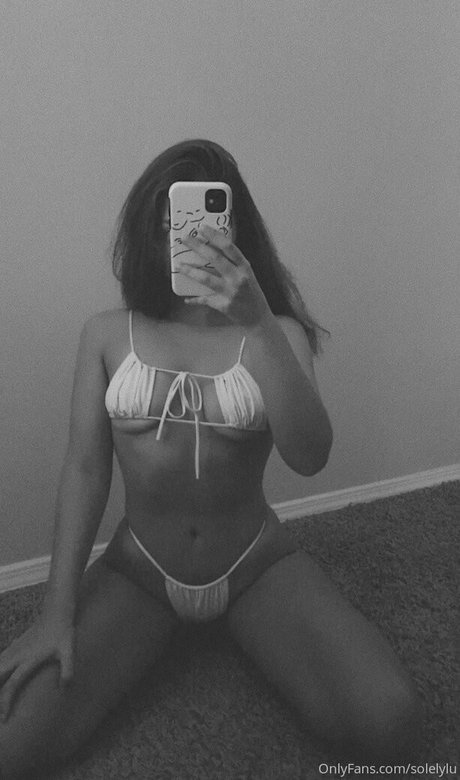 SolelyLu star du sexe images