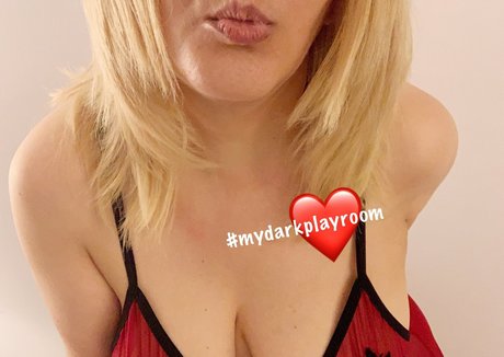 mydarkplayroom star du porno en haute qualité galeries