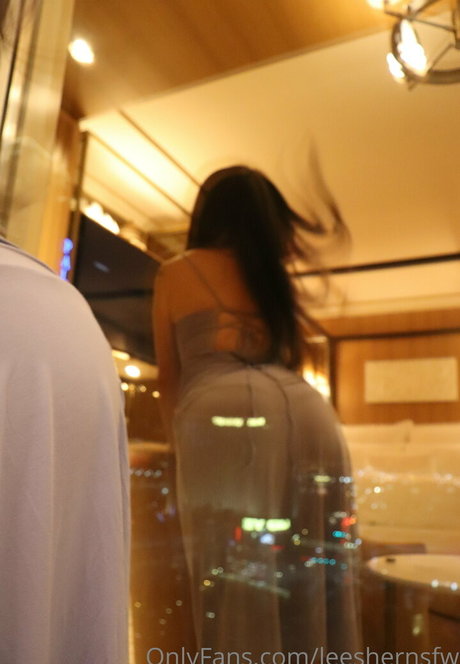 leeshernsfw modèle porno photo