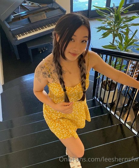 leeshernsfw actrice pornographique galeries