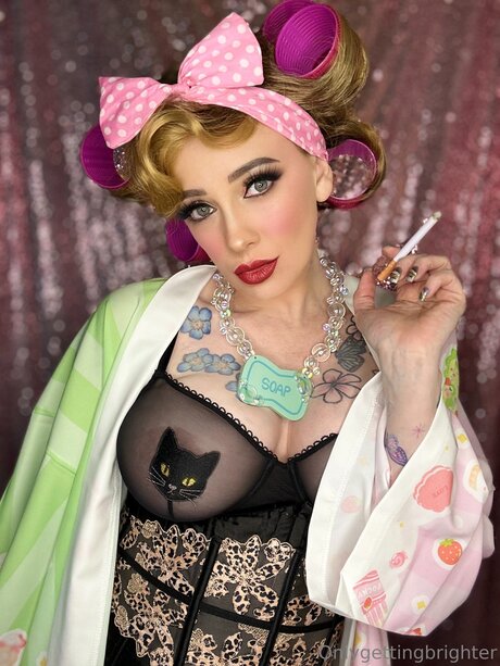 Onlygettingbrighter star du porno nue collection